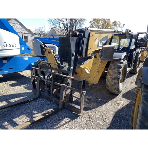 2017 CAT TL1055D Forklift - Telehandler