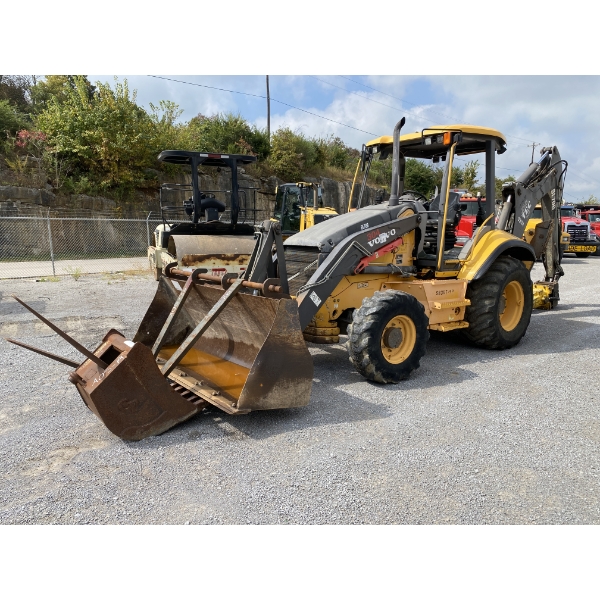 2012 VOLVO BL70B Backhoe