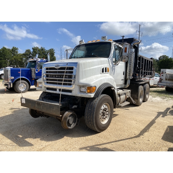 2007 STERLING LT9513 Dump Truck