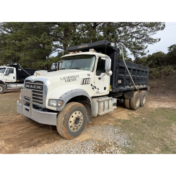 2019 MACK GR64F Dump Truck
