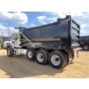 Image 2 : 2024 MACK GR64F Dump Truck