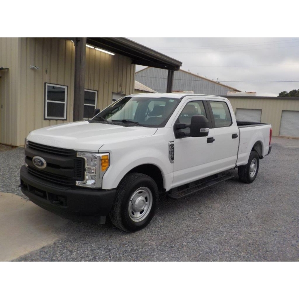 2017 FORD F250 XL Pickup Truck