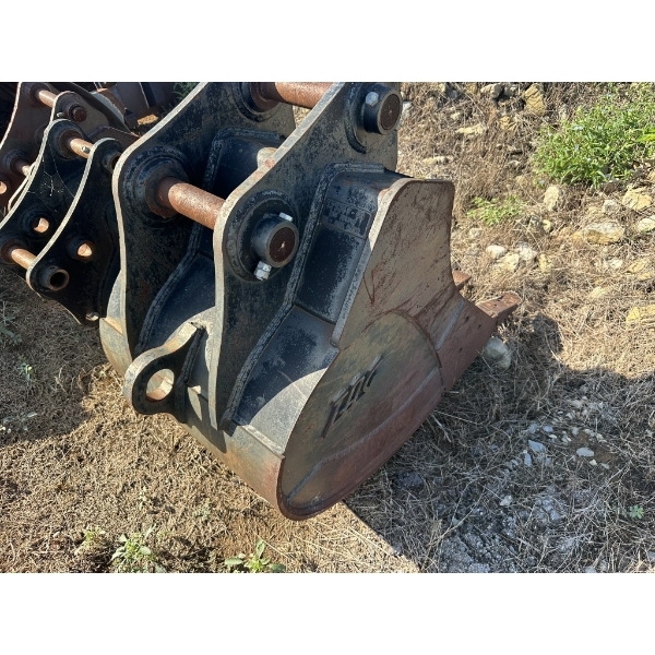 TAG 30" BUCKET