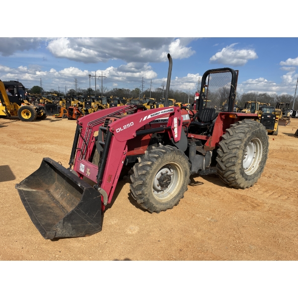 2008 MASSEY FERGUSON 573 Farm Tractor