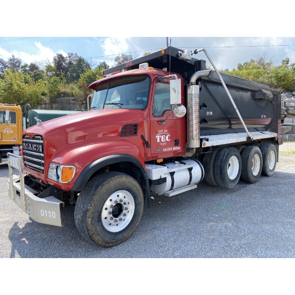 2007 MACK CV713 Dump Truck