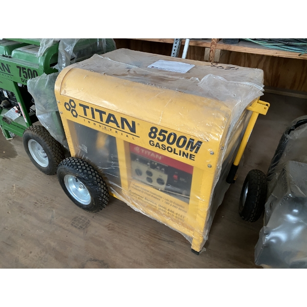 TITAN 8500M GASONLINE Generator