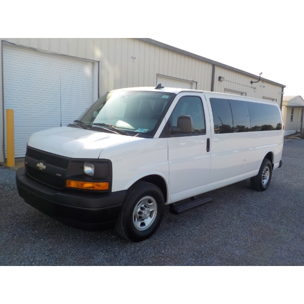 2017 CHEVROLET EXPRESS Passenger Van