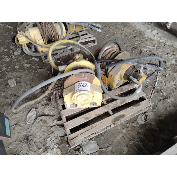 (2) WINCHES