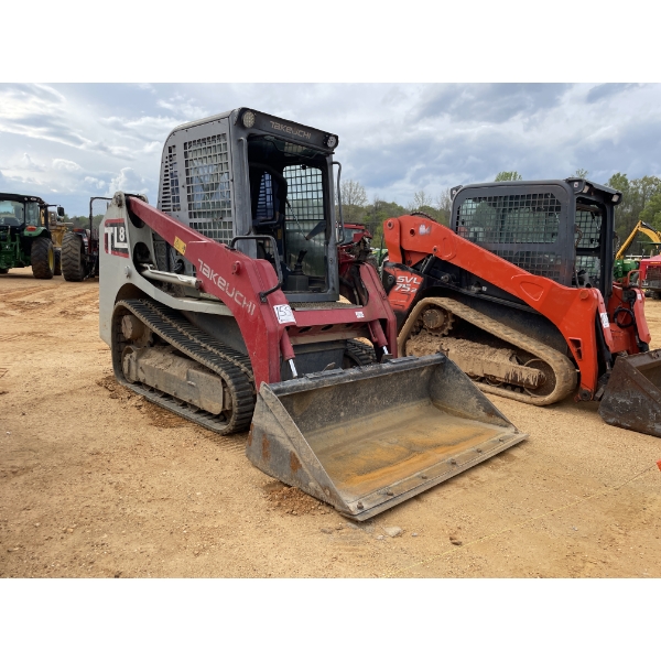 TAKEUCHI TL8 Skid Steer Loader - Crawler