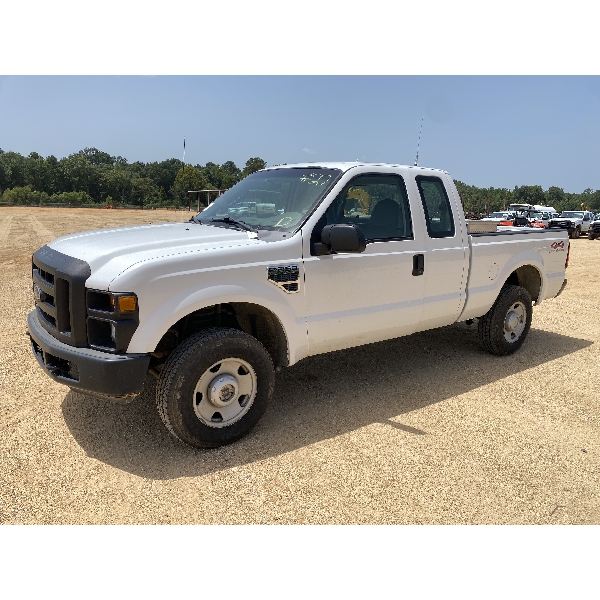 2008 FORD F250 XL Pickup Truck