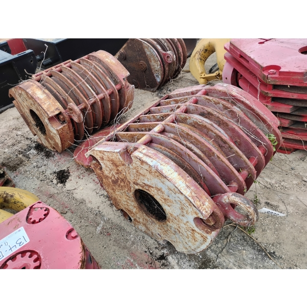 (2) MCKISSICK 165 TON HOOK BLOCKS