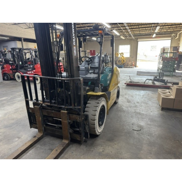 2012 KOMATSU FG45TU-10 Forklift - Mast