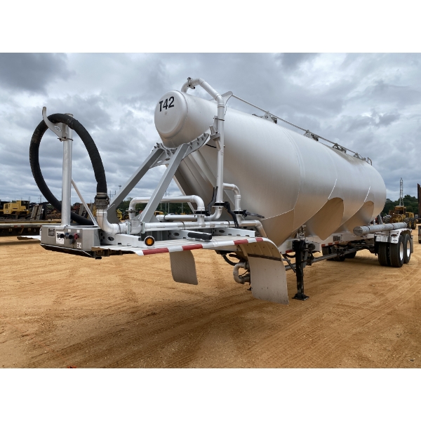 2019 GALLEGOS  Pneumatic / Dry Bulk Trailer