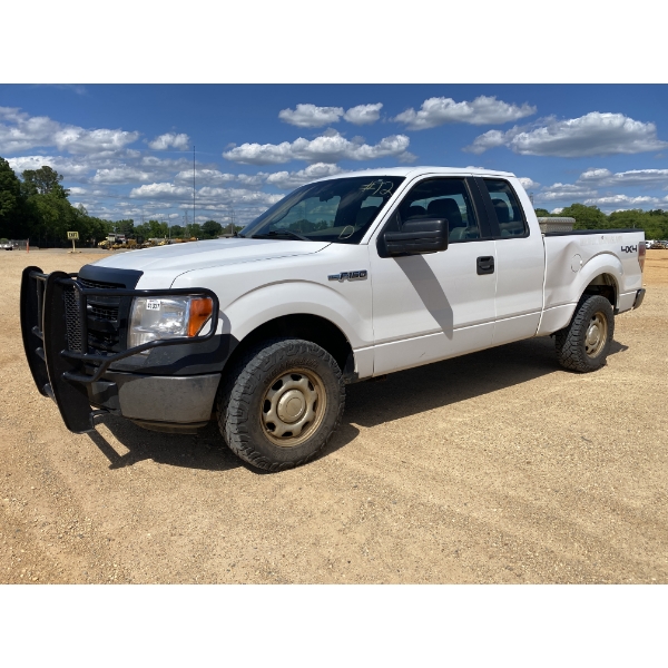 2014 FORD F150 XL Pickup Truck