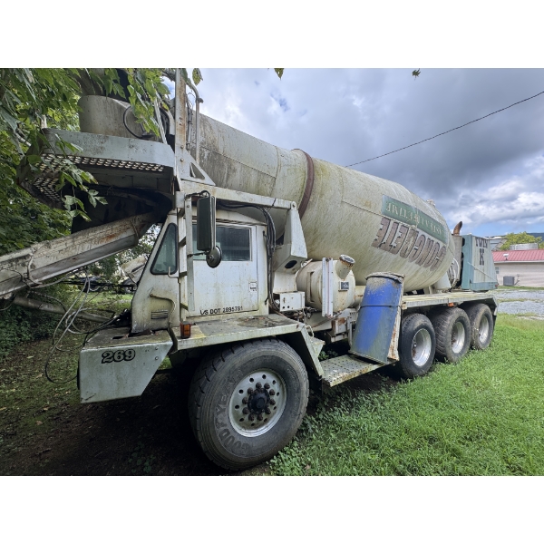 1998 OSHKOSH S2146 Concrete Mixer / Pump Truck