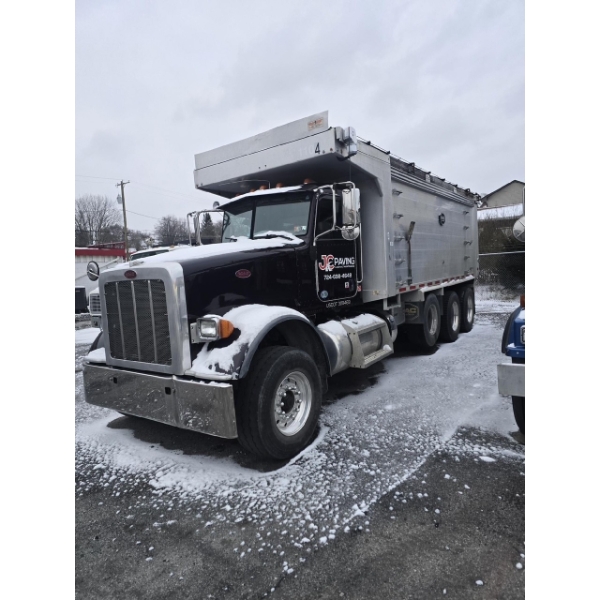 2016 PETERBILT 367 Dump Truck