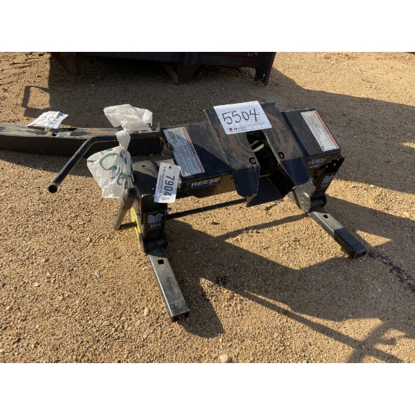 REESE KWIK-SLIDE FIFTH WHEEL HITCH