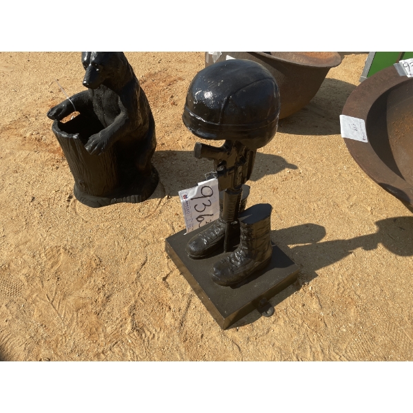 ALUM BOOTS GUN & HELMET