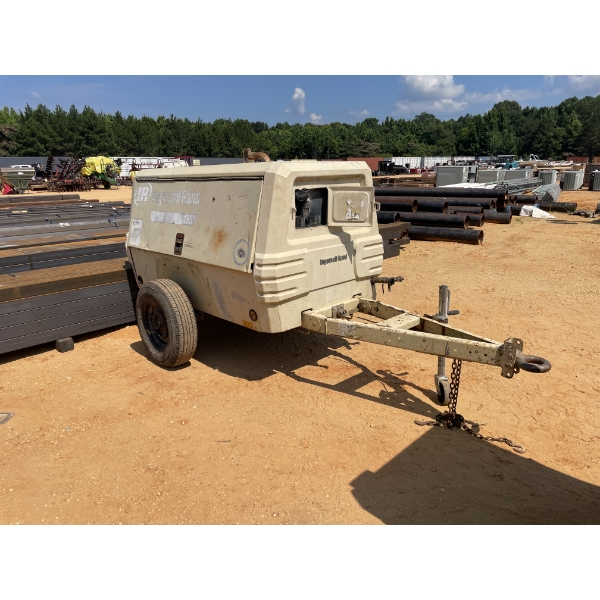 INGERSOLL RAND P185 Air Compressor