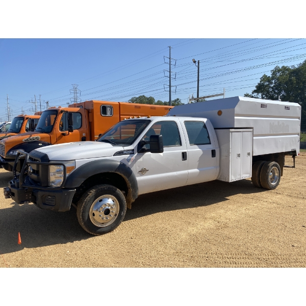 2015 FORD F550 XL Chipper Truck