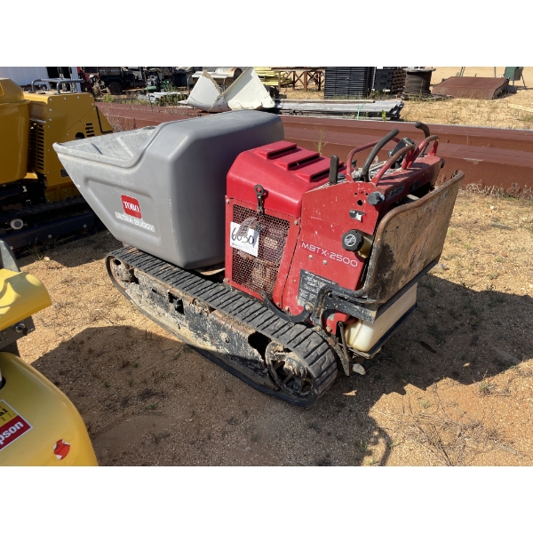 TORO TRACK DUMP BUGGY