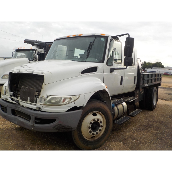 2016 INTERNATIONAL 4300 Flatbed Truck
