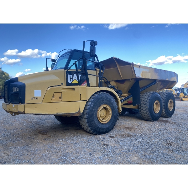 2014 CAT 740B Articulated Truck
