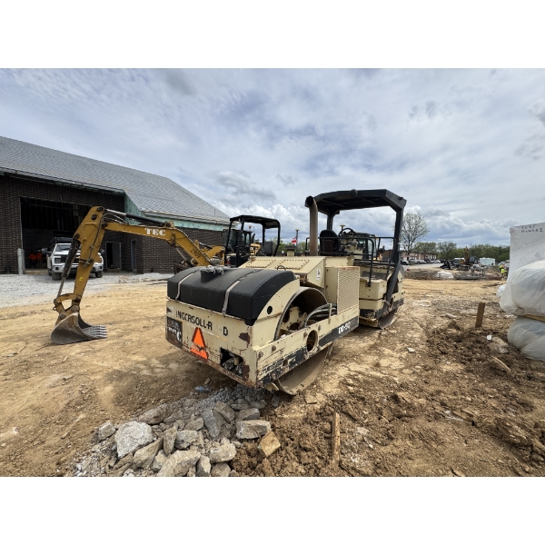 1999 INGERSOLL RAND DD90 Roller