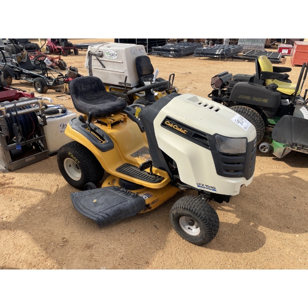 2012 CUB CADET LTX140 RIDING  Lawn Mower