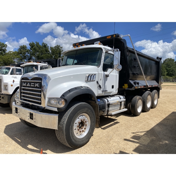 2016 MACK GU713 Dump Truck