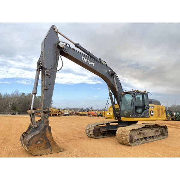 2022 JOHN DEERE 300G LC Excavator