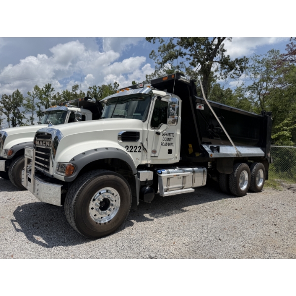 2026 MACK GR64F Dump Truck