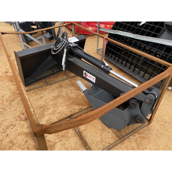 BACKHOE ATTACHMENT