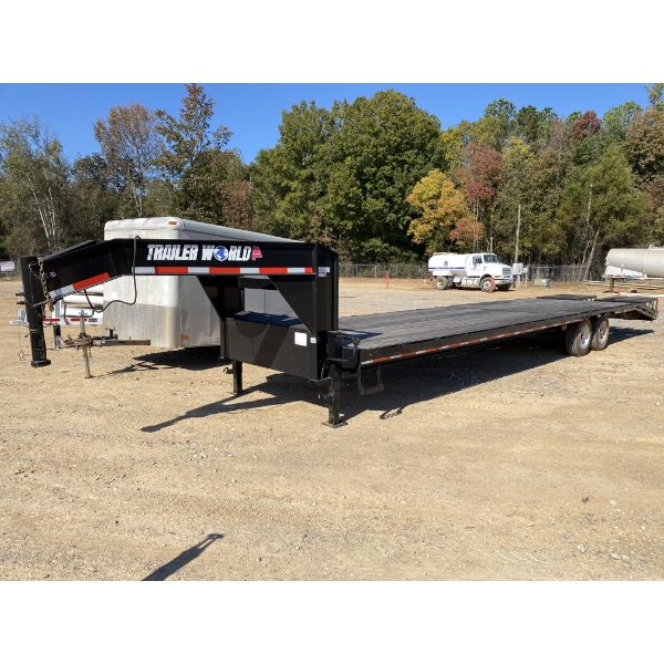 2023 TRAILER WORLD GS835MST Gooseneck Trailer