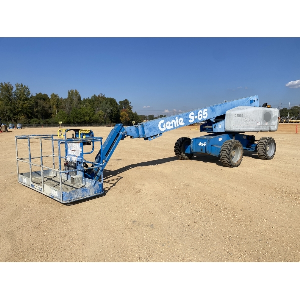 2013 GENIE S65 Manlift
