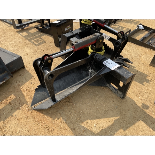 TREE/STUMP BUCKET GRAPPLE, fits skid steer loader