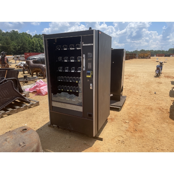 VENDING MACHINE (SNACKS)