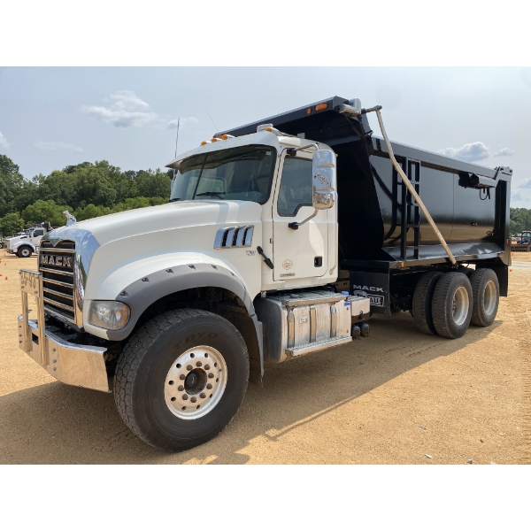 2021 MACK GR64F Dump Truck
