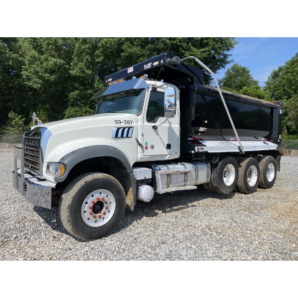 2022 MACK GR64F Dump Truck