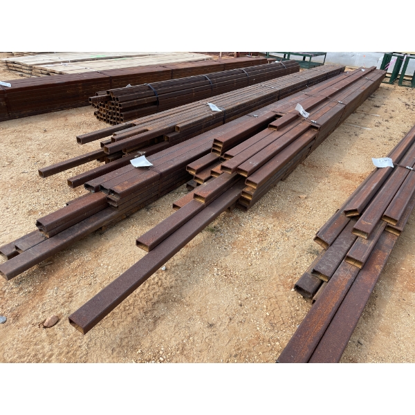 STEEL TUBING, 1/4" X 4" X 2" X 25'-33' (49 PCS)