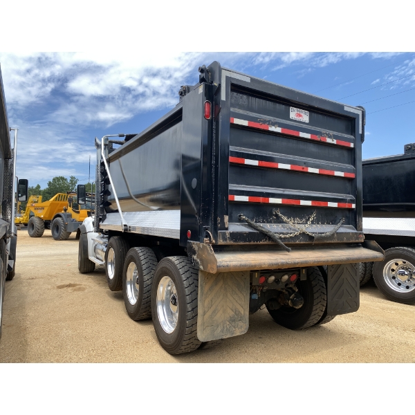 2025 KENWORTH T880 Dump Truck - J.M. Wood Auction Company, Inc.