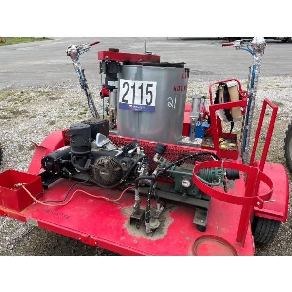 BITUMINOUS PAVEMENT MARKING APPLICATOR
