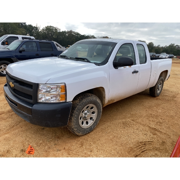 2012 CHEVROLET SILVERADO Pickup Truck