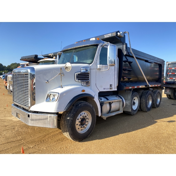 2018 FREIGHTLINER 122SD Dump Truck