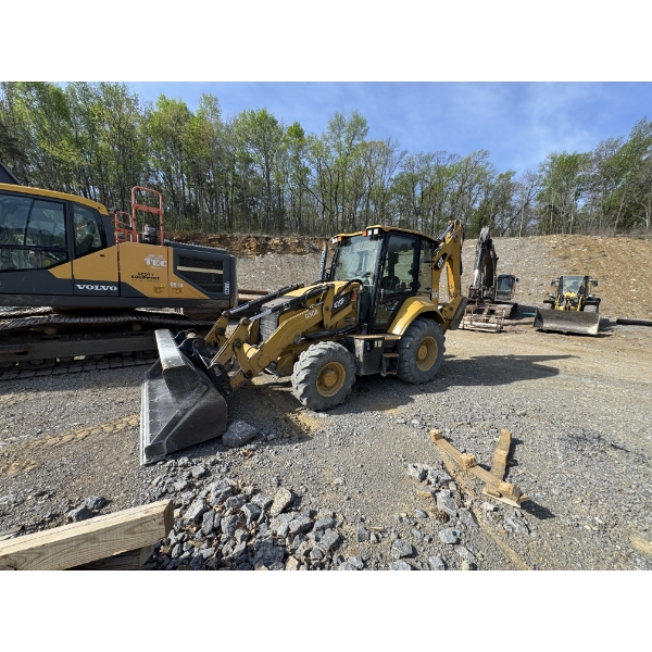 2020 CAT 420F2 IT Backhoe
