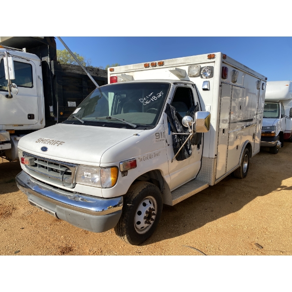 2000 FORD E450 AMBULANCE Emergency Vehicle