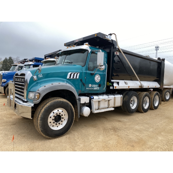 2018 MACK GU713 Dump Truck