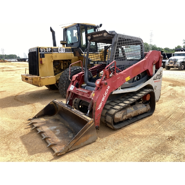 2017 TAKEUCHI TL10V-2 Skid Steer Loader - Crawler