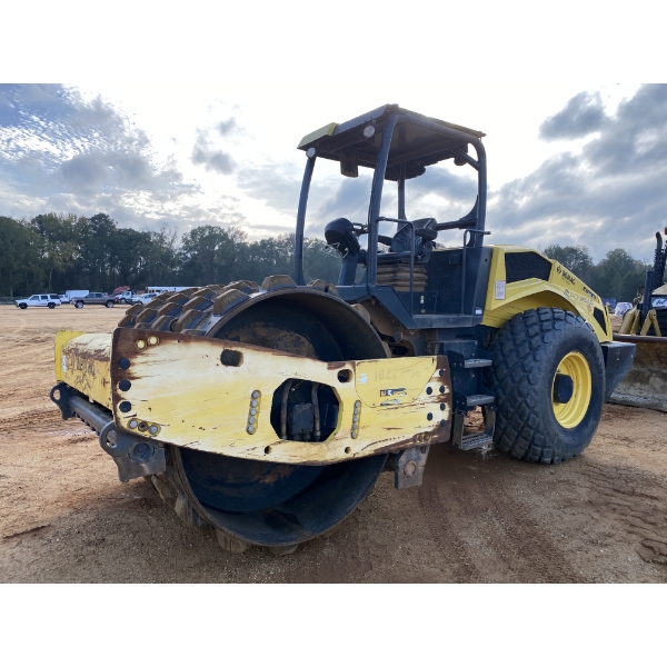 2017 BOMAG BW211D-5 Roller
