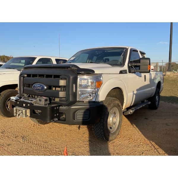 2016 FORD F250 XL Pickup Truck